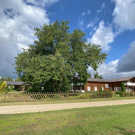 Kuelalistemaja Vehendi Motell Buitenkant foto