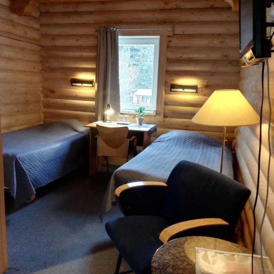 Kuelalistemaja Vehendi Motell Buitenkant foto
