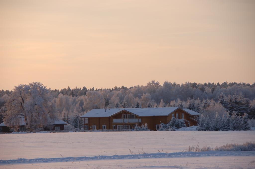Kuelalistemaja Vehendi Motell Buitenkant foto